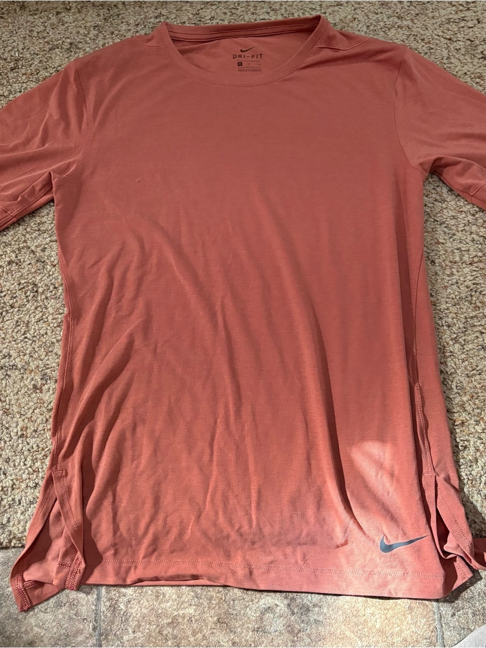 Nike Dri-FIT women’s Short-Sleeve Performance T-Shirt - Rust